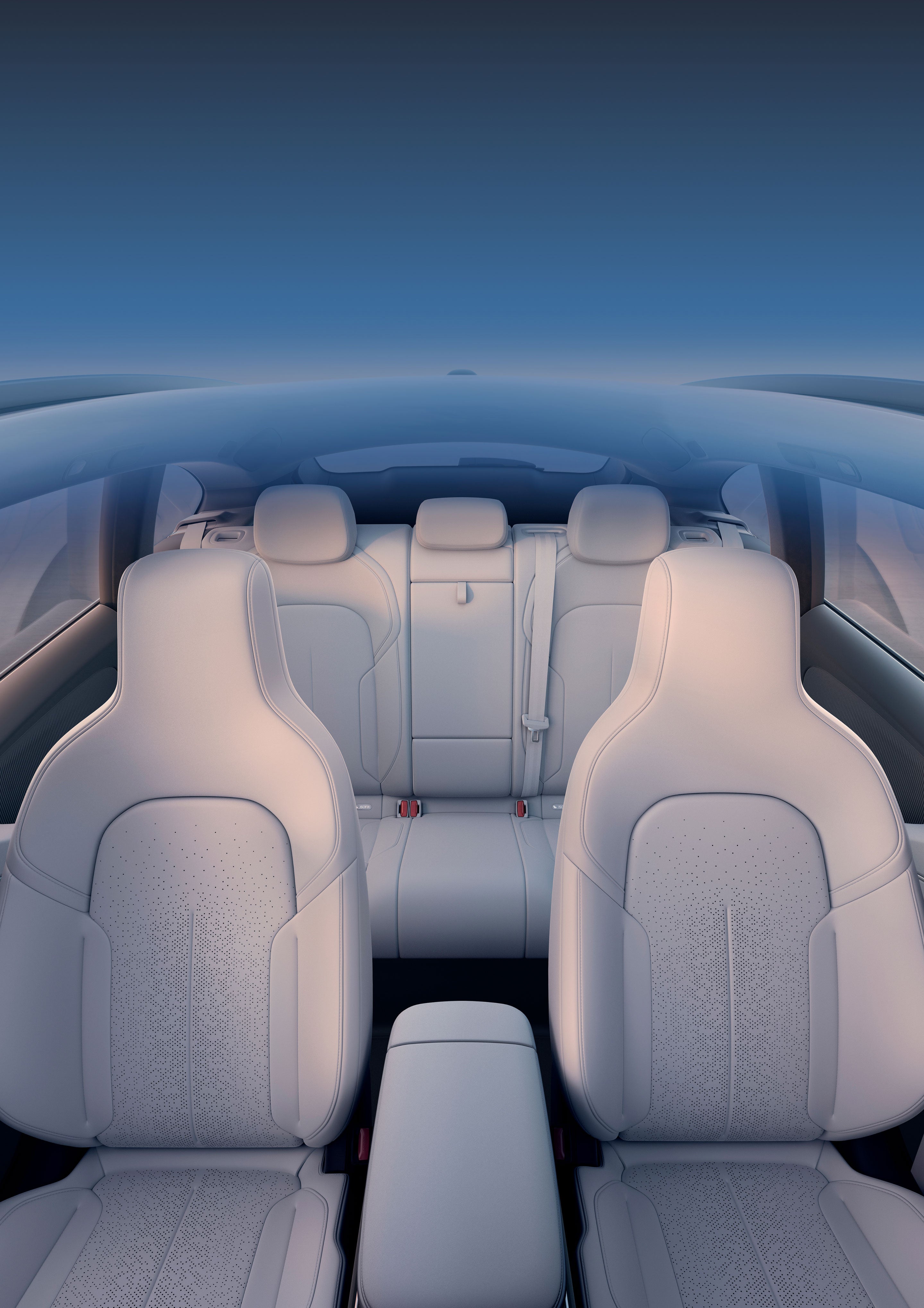 The interior is lit up by the expansive panoramic glass sunroof, allowing for an ultra-large daylighting area of 1.35㎡ which brings the outside world into the cabin, helping bringing a sense of light and joy to the journey. The interior is lit up by the expansive panoramic glass sunroof, allowing for an ultra-large daylighting area of 1.35㎡ which brings the outside world into the cabin, helping bringing a sense of light and joy to the journey.